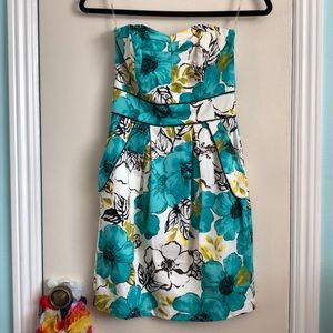 Floral strapless dress